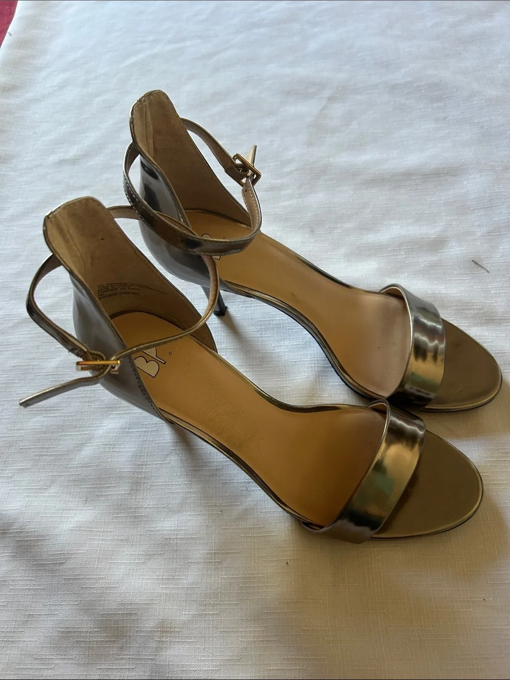 Women's Metallic Ankle Strap Heeled Sandals